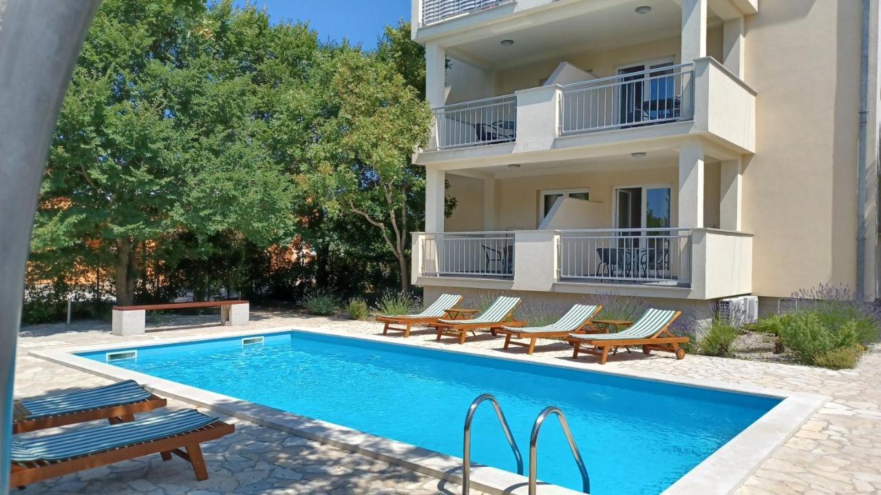 Apartmani Ivica Krk Town Zewnętrze zdjęcie