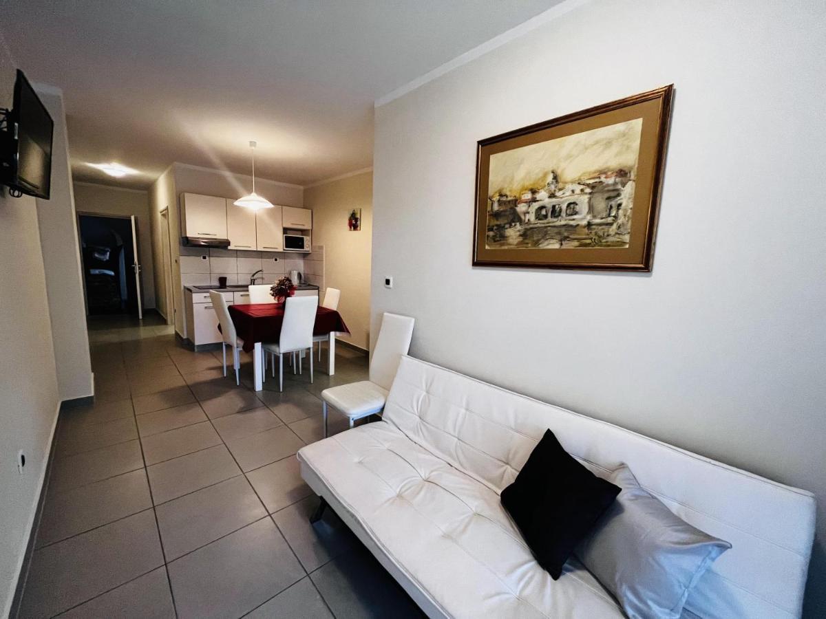 Apartmani Ivica Krk Town Zewnętrze zdjęcie