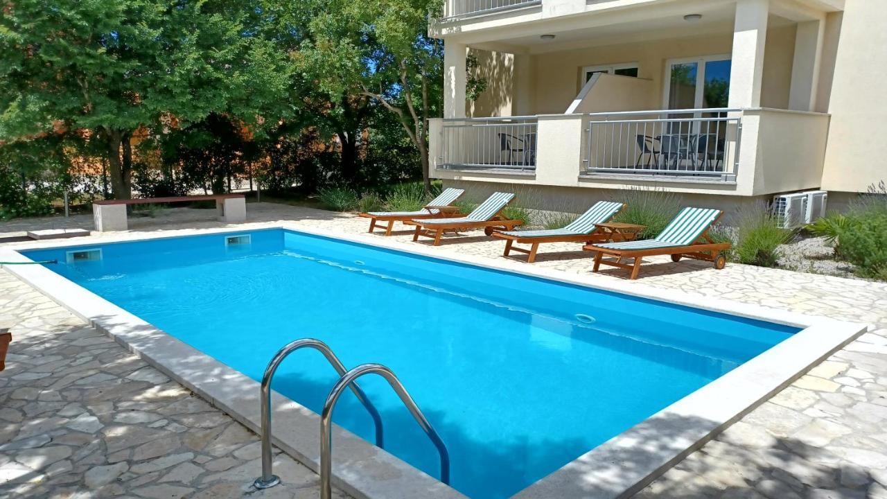 Apartmani Ivica Krk Town Zewnętrze zdjęcie