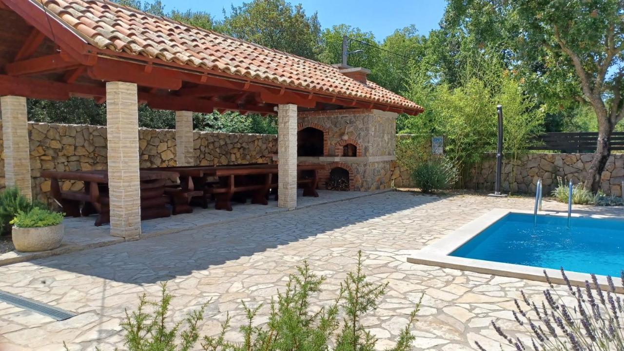 Apartmani Ivica Krk Town Zewnętrze zdjęcie