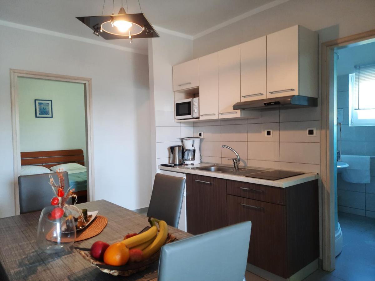 Apartmani Ivica Krk Town Zewnętrze zdjęcie