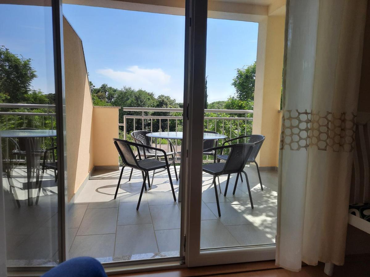 Apartmani Ivica Krk Town Zewnętrze zdjęcie
