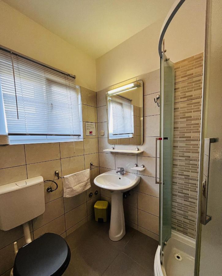 Apartmani Ivica Krk Town Zewnętrze zdjęcie